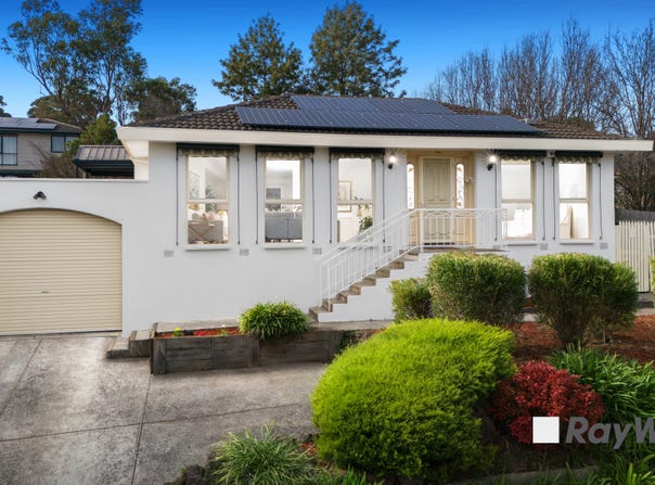 23 Joseph Banks Crescent, Endeavour Hills, Vic 3802
