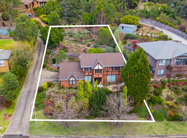 15 Hill Range Crescent, Lithgow, NSW 2790