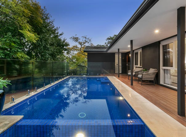 15 Cambourne Avenue, St Ives, NSW 2075