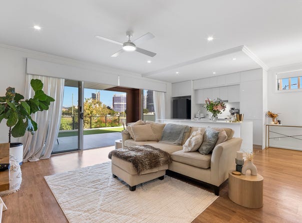 214/2 Bella Avenue, Robina, Qld 4226