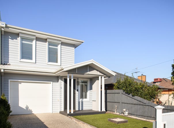 8 McNamara Avenue, Airport West, Vic 3042