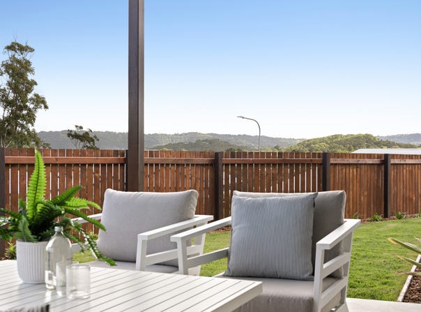 2/11 Northview Place, Woombye, Qld 4559
