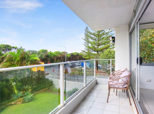 4/3508 Main Beach Parade, Main Beach, Qld 4217