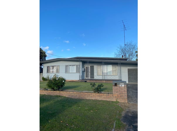 10 Limmer Street, Manjimup, WA 6258