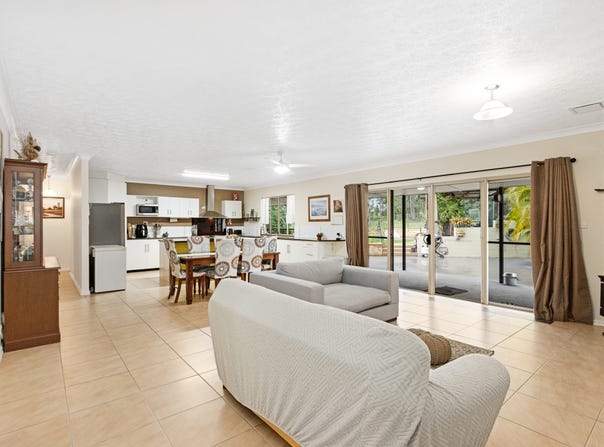 35 Fairview Lane, Tinana South, Qld 4650
