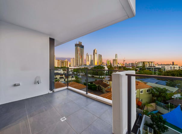 301/28 Dalpura Street, Chevron Island, Qld 4217