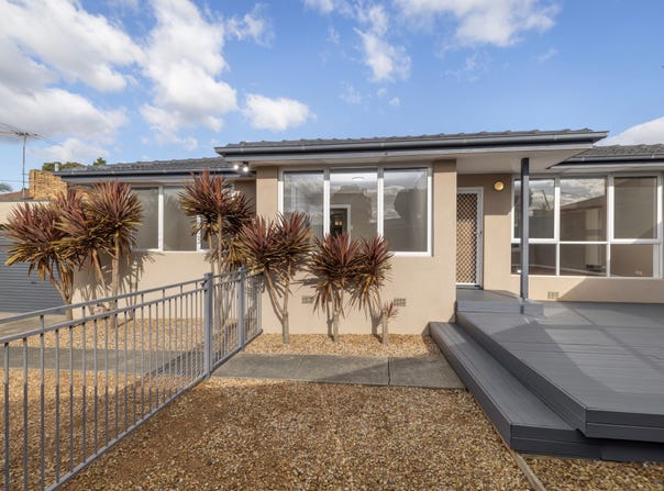 1/4 Burton Court, Bayswater, Vic 3153