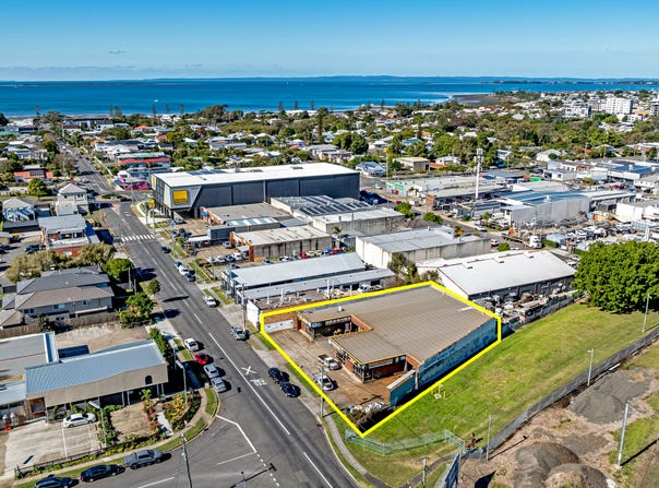 132-136 Glenora Street, Wynnum, Qld 4178