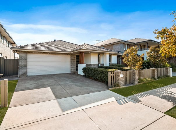 28 Plumegrass Avenue, Denham Court, NSW 2565