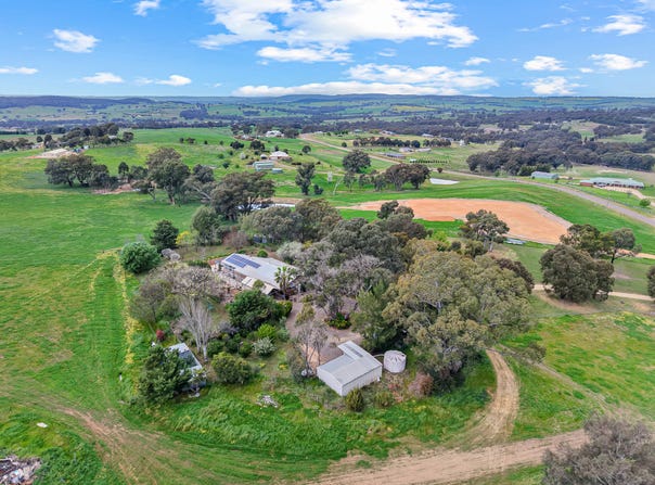 83 Donges Road, Young, NSW 2594