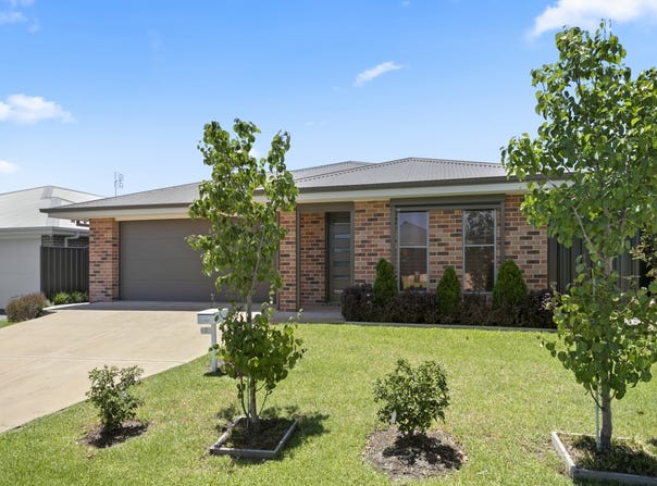 7 Pitch Street, Rutherford, NSW 2320