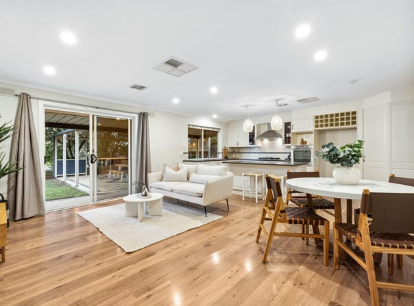 16 Lawson Road, Happy Valley, SA 5159