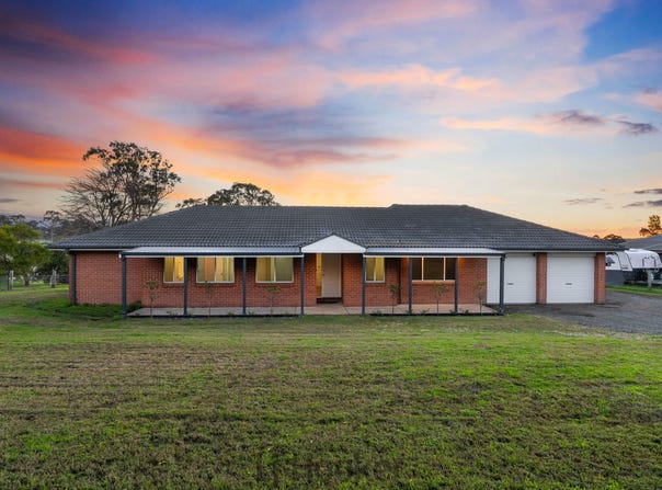 357 Aberglasslyn Road, Aberglasslyn, NSW 2320