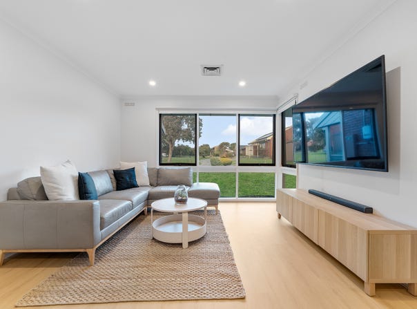 8 Ridder Court, Dingley Village, Vic 3172