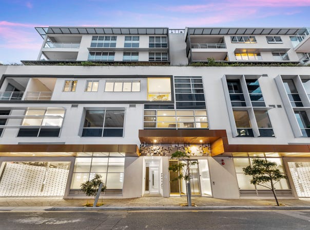 201/4 Harper Terrace, South Perth, WA 6151