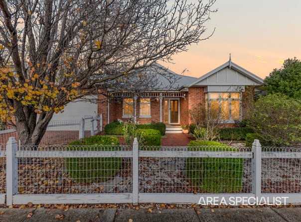 21 Golden Grove Drive, Narre Warren South, Vic 3805