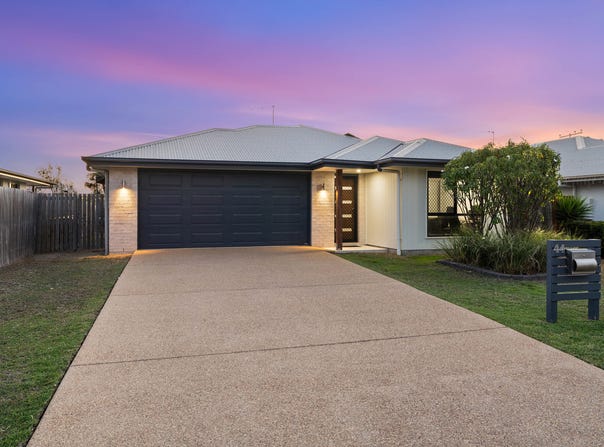 44 Varsity Crescent, Norman Gardens, Qld 4701