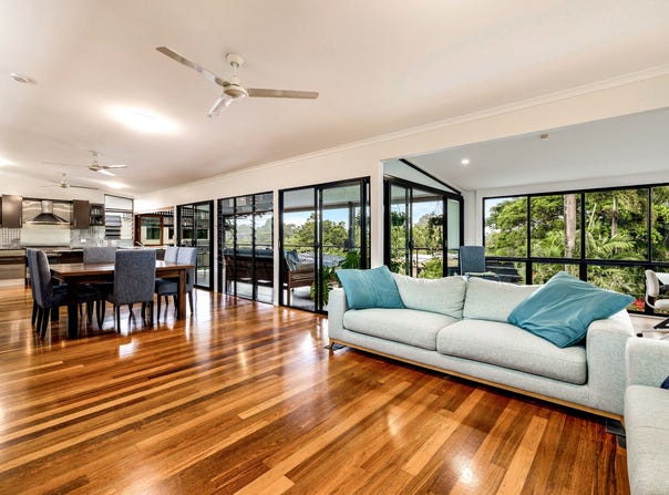 37 Hutchinson Street, Edge Hill, Qld 4870