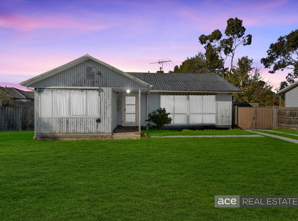 14 McNamara Road, Laverton, Vic 3028