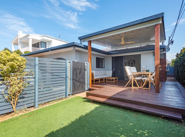 1/34 Shoveller Avenue, Paradise Point, Qld 4216