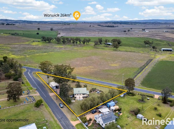 11 Oak Street, Tannymorel, Qld 4372