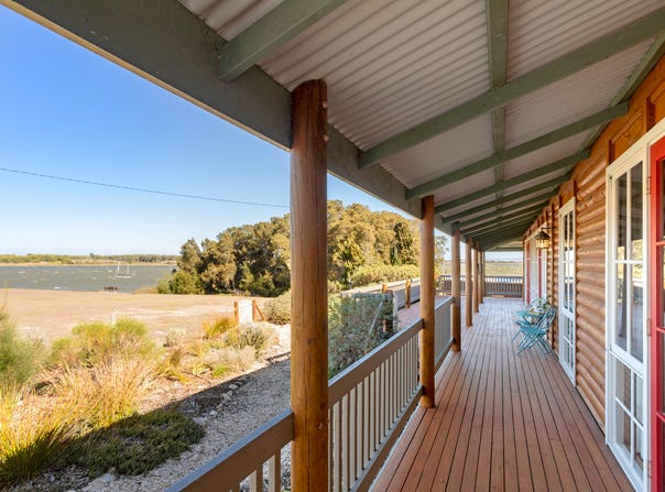 2 Clayton Street, Clayton Bay, SA 5256