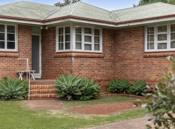 19 Norman Street, South Toowoomba, Qld 4350