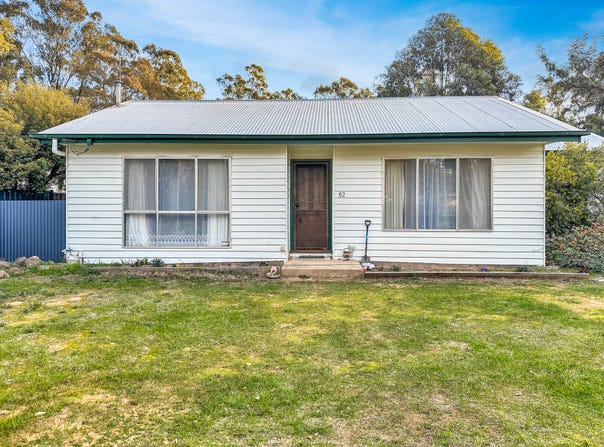 82 Derby Road, Maryborough, Vic 3465