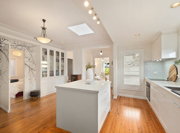 13 Burchmore Road, Manly Vale, NSW 2093