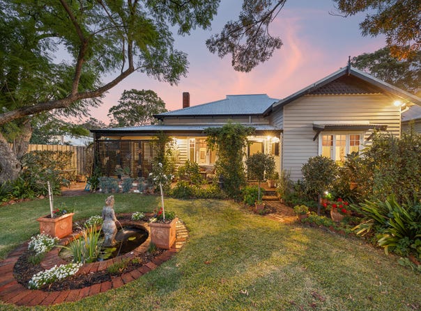 131 Queens Road, South Guildford, WA 6055