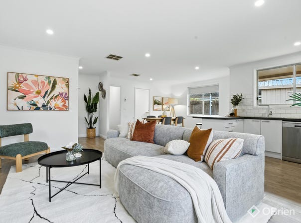 86 Robertson Drive, Mornington, Vic 3931