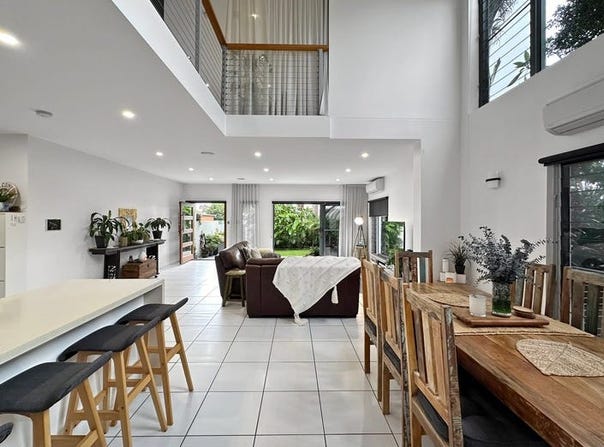 14 Coonawa Street, Buddina, Qld 4575