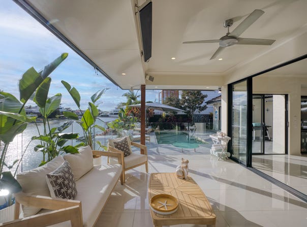 5 Crest View Key, Broadbeach Waters, Qld 4218