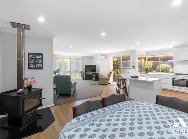 24 Regent Street, Gledhow, WA 6330