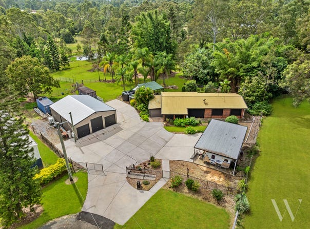 12 Cameron Road, Southside, Qld 4570