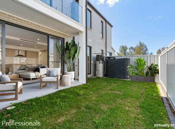 9/4 Wuru Drive, Burrill Lake, NSW 2539