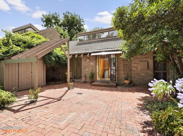 61/83 Crozier Circuit, Kambah, ACT 2902