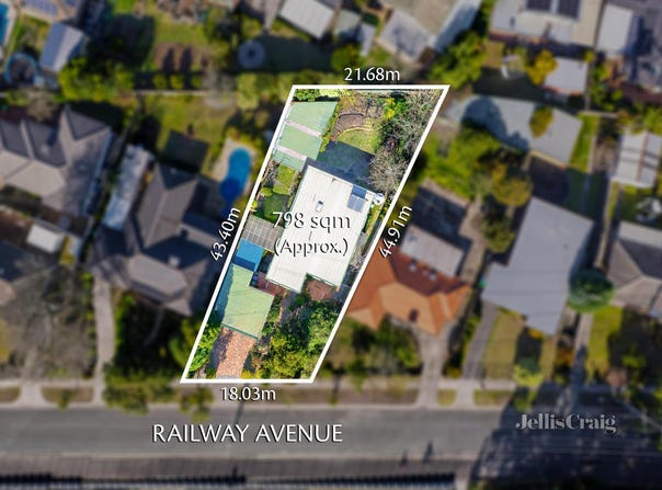 13 Railway Avenue, Ringwood East, Vic 3135