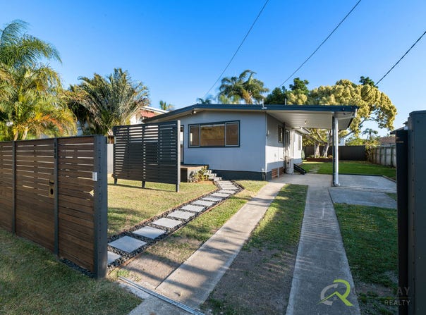 114 Whiting Street, Labrador, Qld 4215