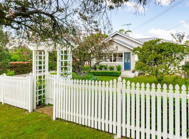 112 Waratah Road, Wentworth Falls, NSW 2782