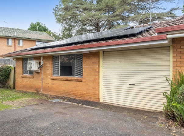 1/372 Tor Street, Newtown, Qld 4350
