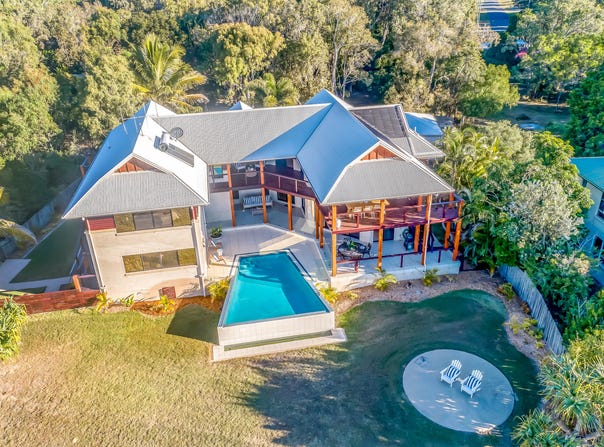 126 Sylvan Drive, Moore Park Beach, Qld 4670
