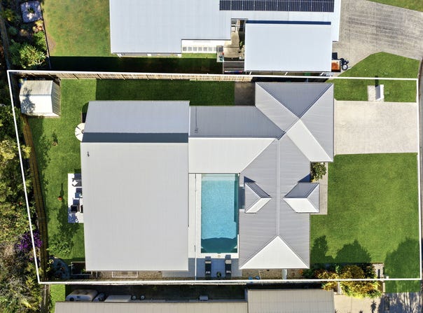 5 Bellanboe Circuit, Pelican Waters, Qld 4551