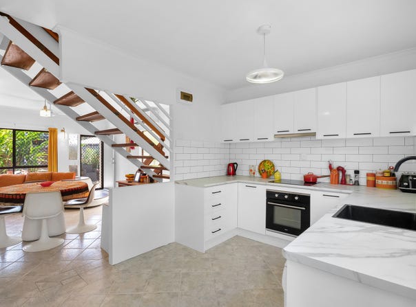 15/7 McPherson Close, Edge Hill, Qld 4870
