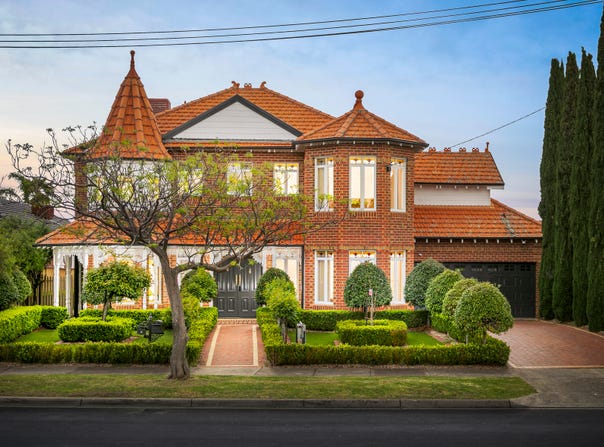 4 Ayr Close, Greenvale, Vic 3059