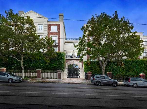 27/380 Toorak Road, South Yarra, Vic 3141