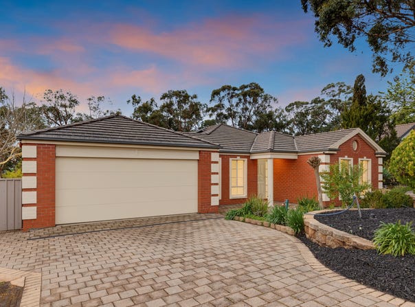 15 Bushland Drive, Aberfoyle Park, SA 5159