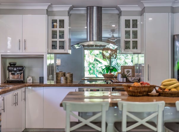 3 Gympie Close, Parkwood, Qld 4214