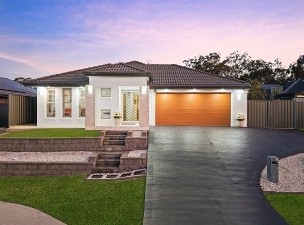 4 Barn Owl Avenue, Wadalba, NSW 2259