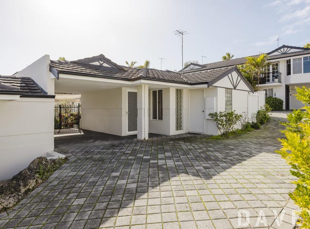 2/98 Deanmore Road, Scarborough, WA 6019